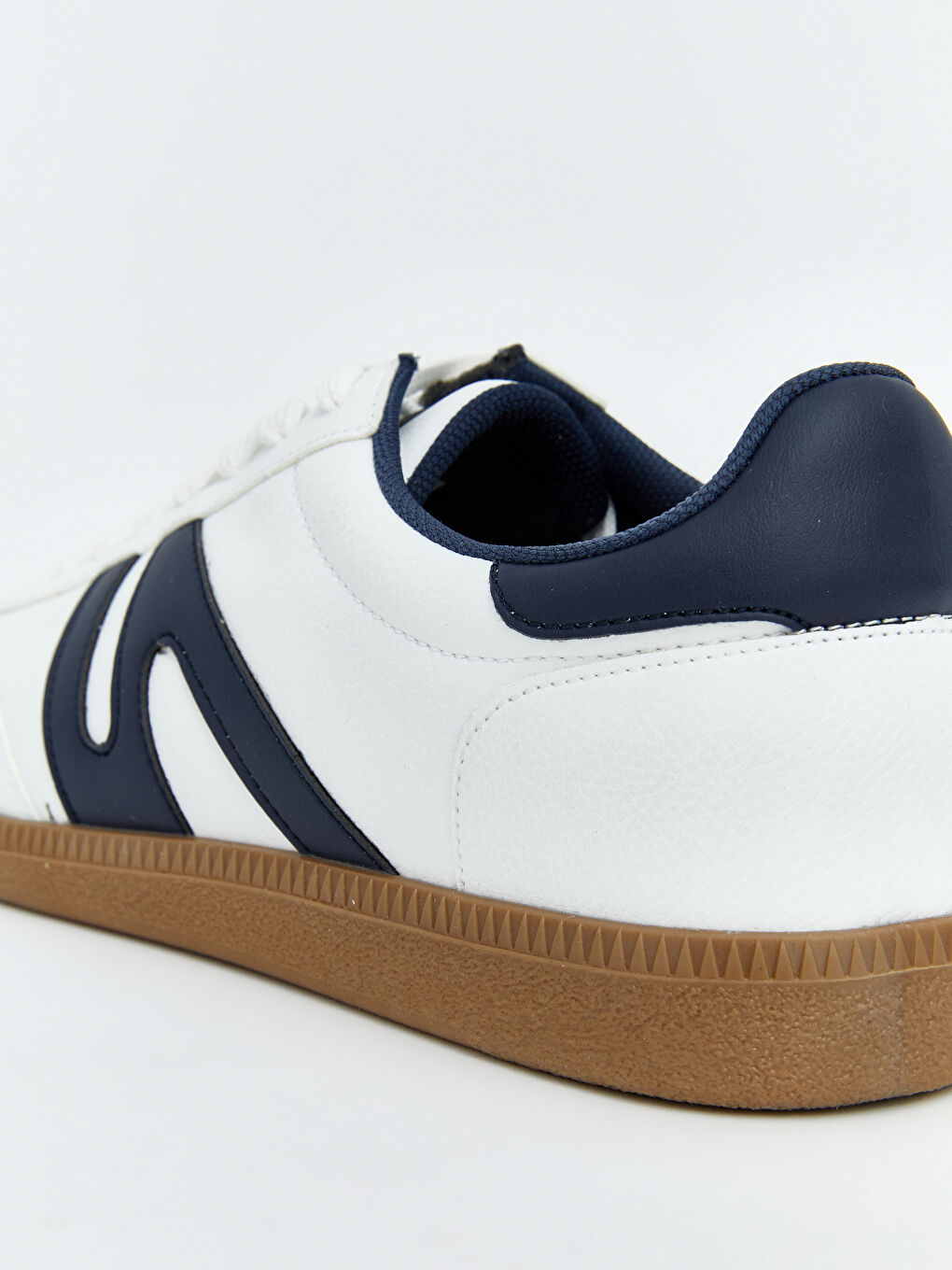 Beyaz Süet Görünümlü Erkek Spor Ayakkabı-4