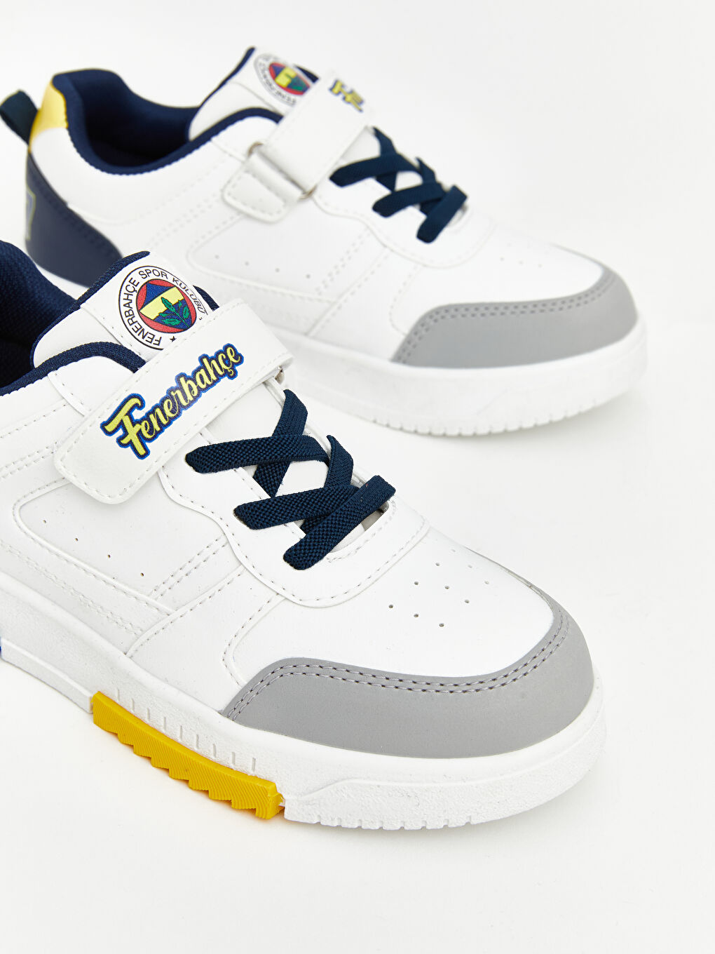 Beyaz Fenerbahçe Baskılı Erkek Çocuk Spor Ayakkabı-1