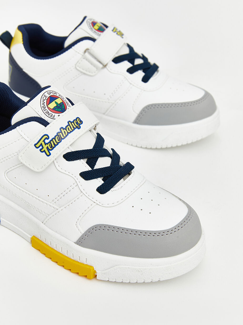 Beyaz Fenerbahçe Baskılı Erkek Çocuk Spor Ayakkabı-2