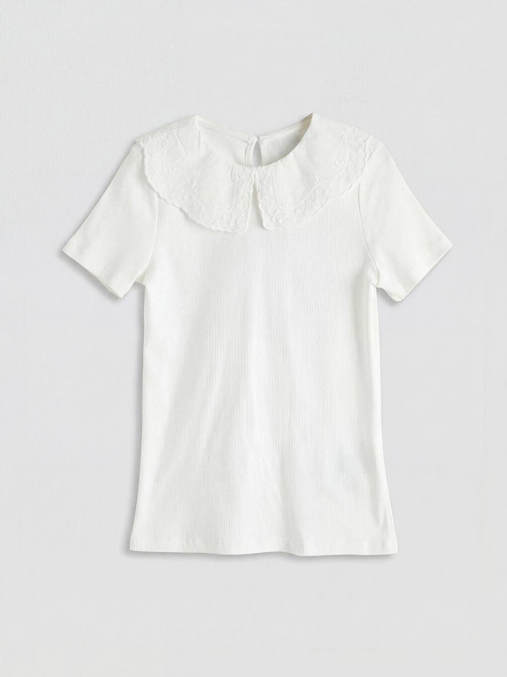 Ekru Bebe Yaka Dantel Detaylı Kız Çocuk Tişört