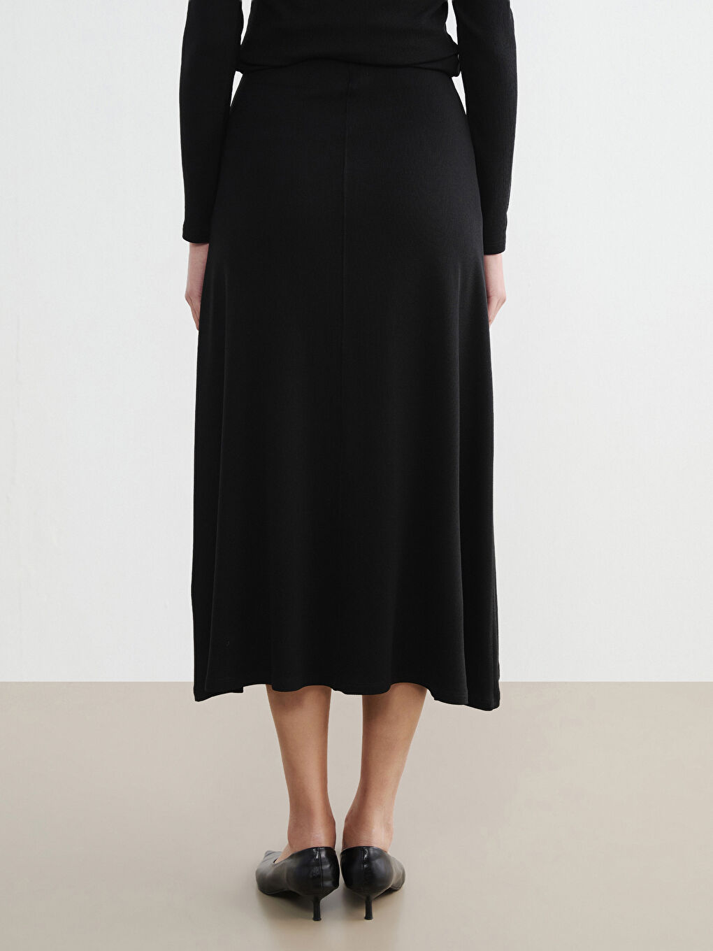 Siyah Beli Lastikli A Kesim Fitilli Etek-3