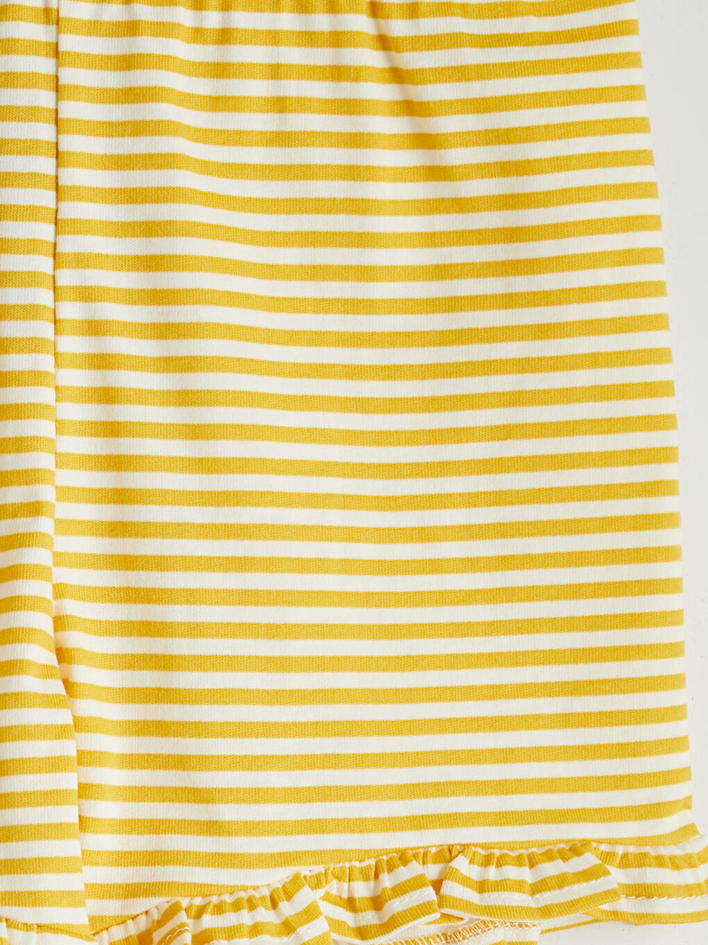 Ekru Çizgili Kız Bebek Şort-2