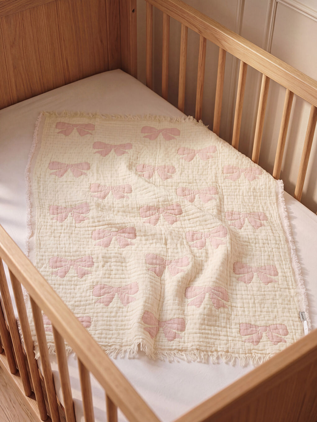 Pembe Fiyonk Desenli Bebek Battaniye 80x80 cm-1