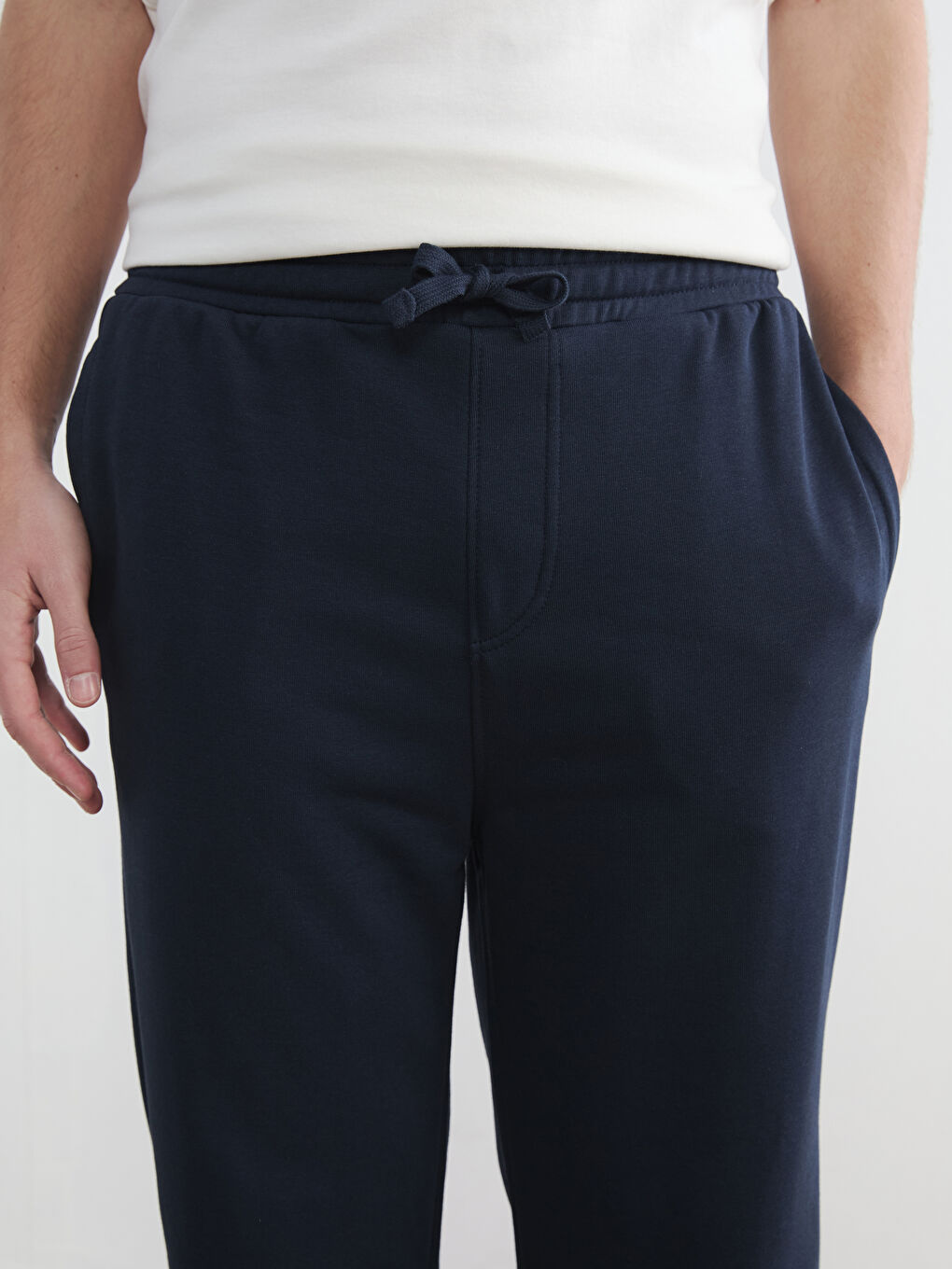 Man NAVY Sweatpants-2