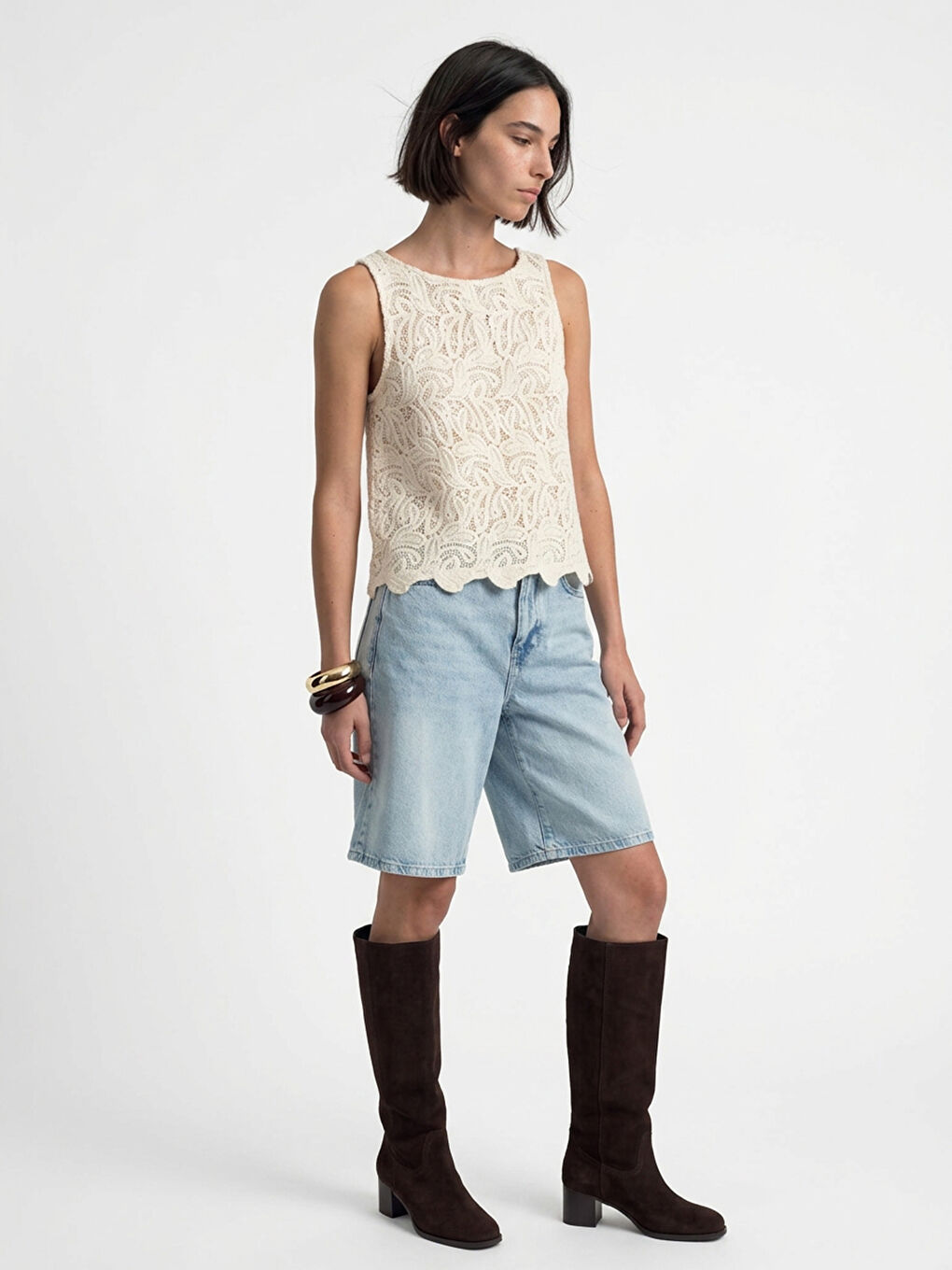 Beyaz Bisiklet Yaka Dantelli Bluz-1