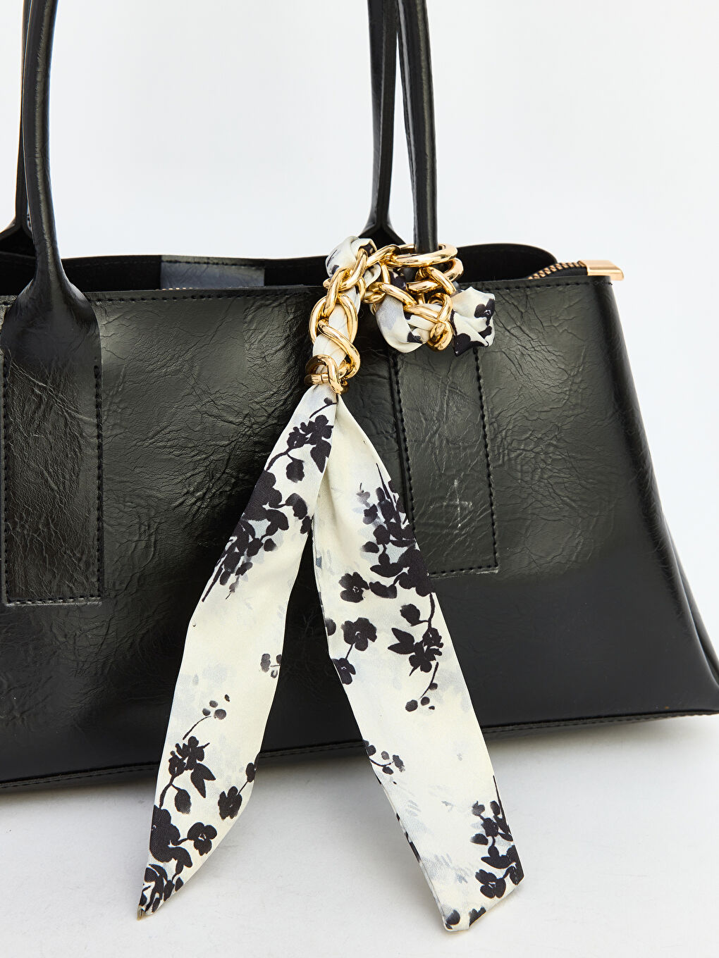 Siyah Deri Görünümlü Kadın Omuz Çantası-3