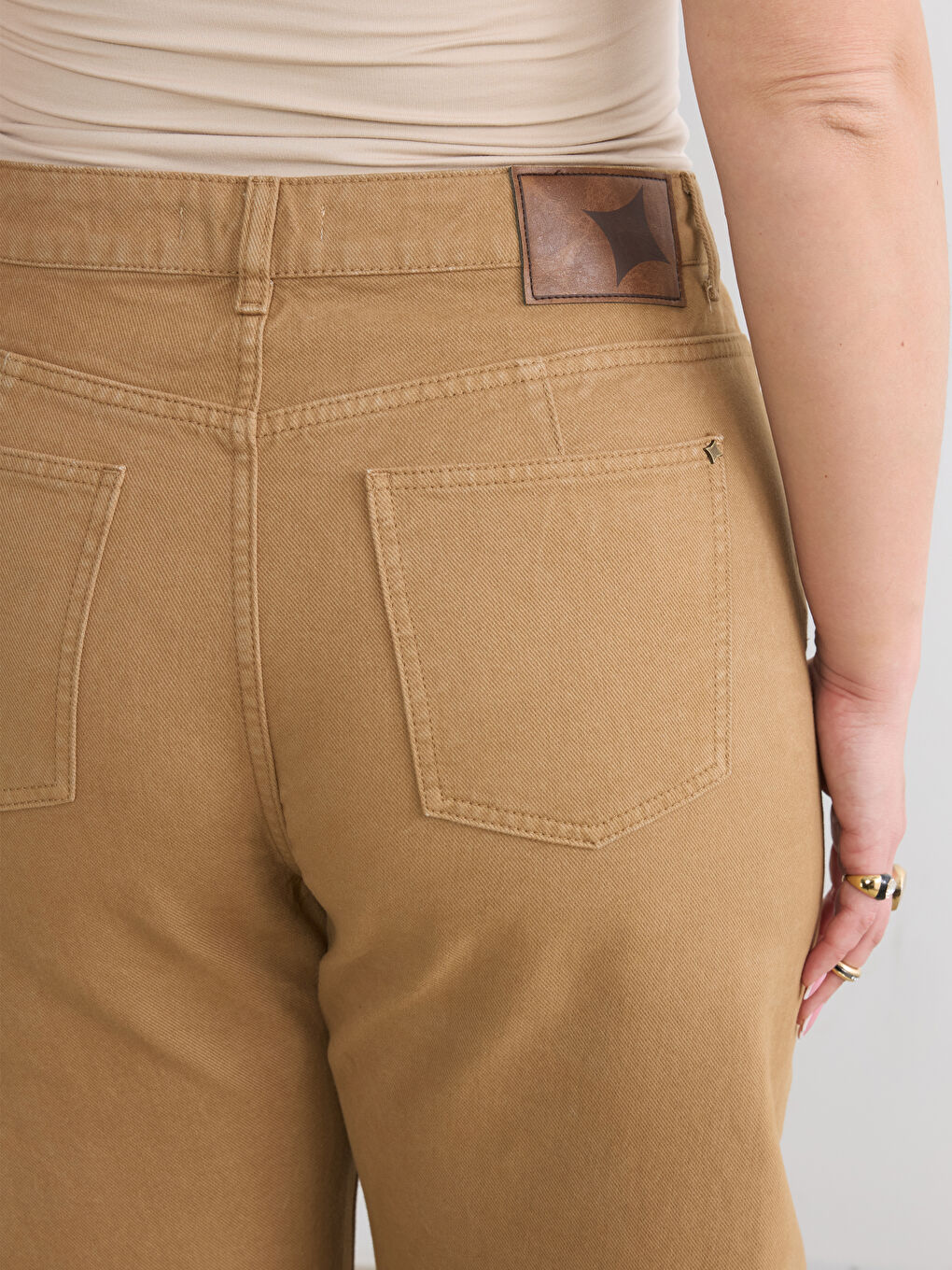 Bej Bol Fit Kadın Jean Pantolon-3