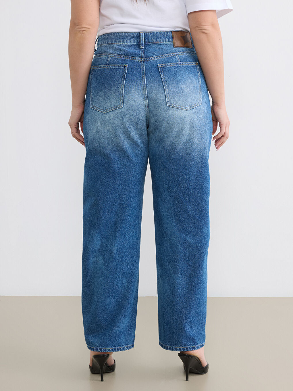 Mavi Yüksek Bel Mom Fit Kadın Jean Pantolon-4