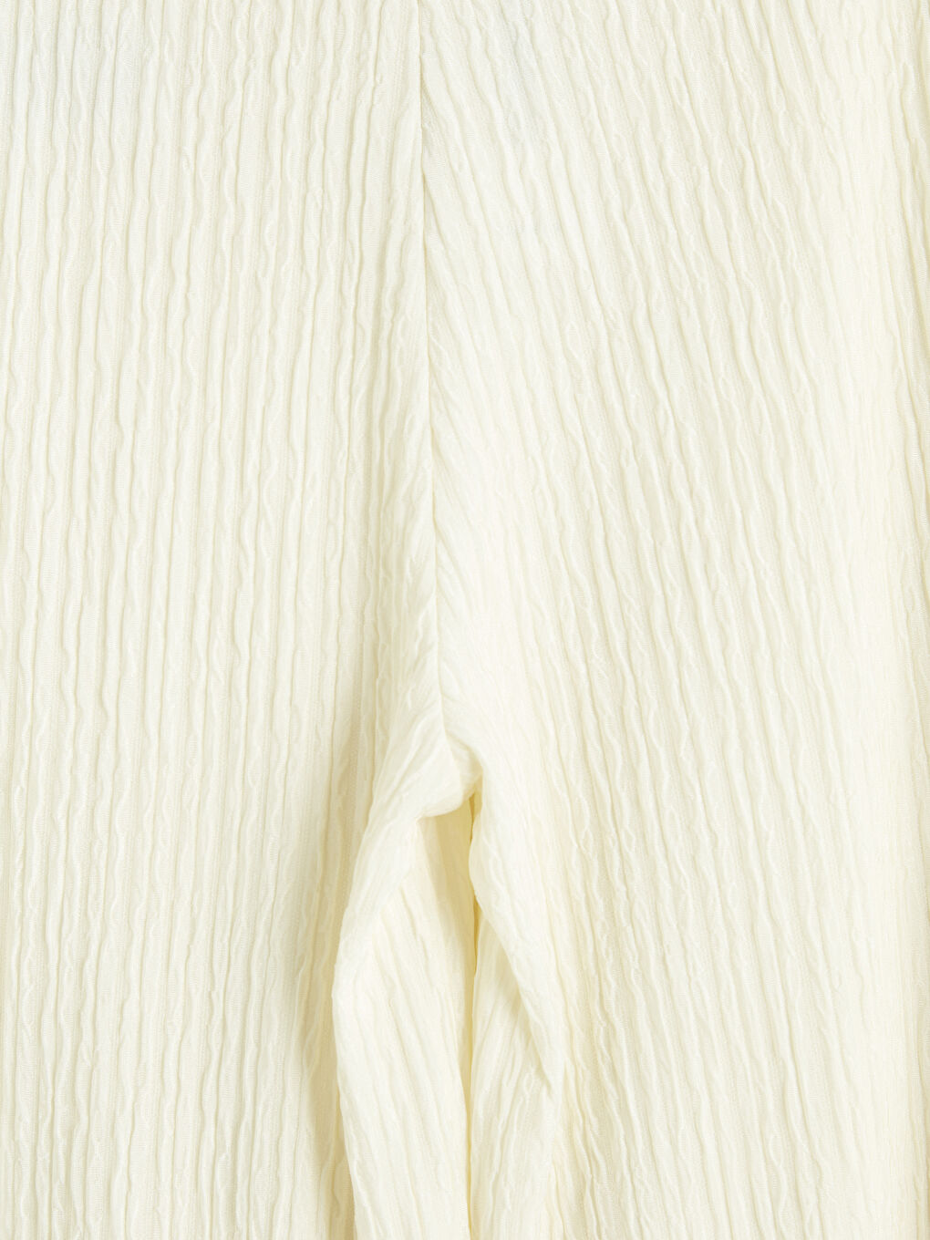 Ekru Kayık Yaka Dokulu Bluz-2