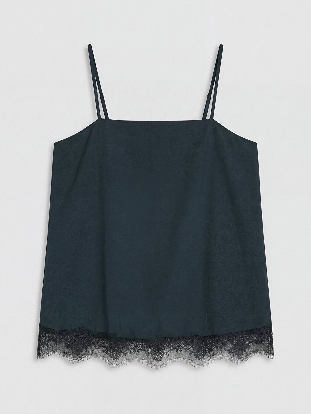 Lacivert Kare Yaka İp Askılı Dantel Detaylı Bluz