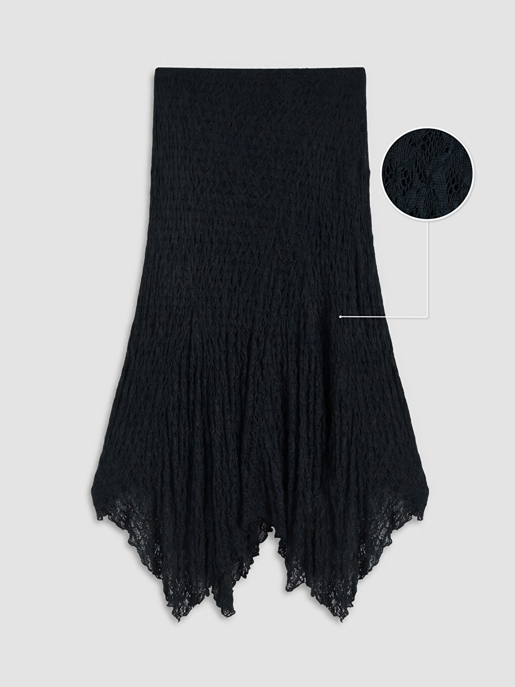 Siyah Asimetrik Kesim Dantelli Ajurlu Etek