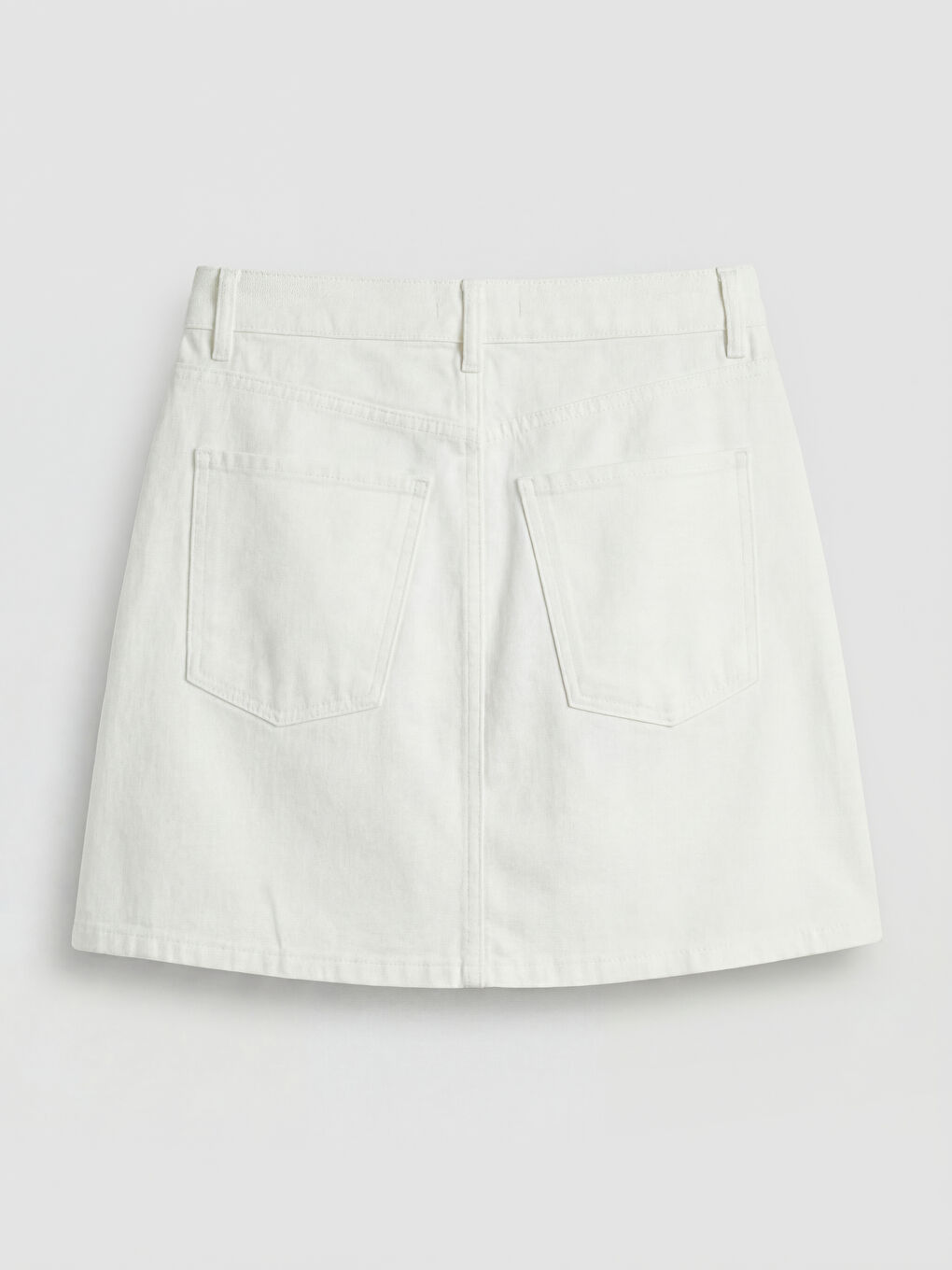 Beyaz Standart Fit Mini Jean Etek-1