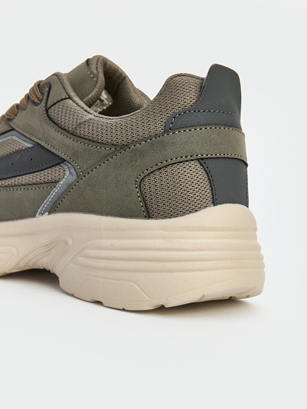 Bej Garni Detaylı Erkek Sneaker-1