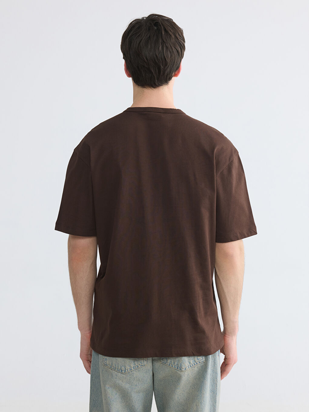 Kahverengi Henley Yaka Erkek Tişört-3