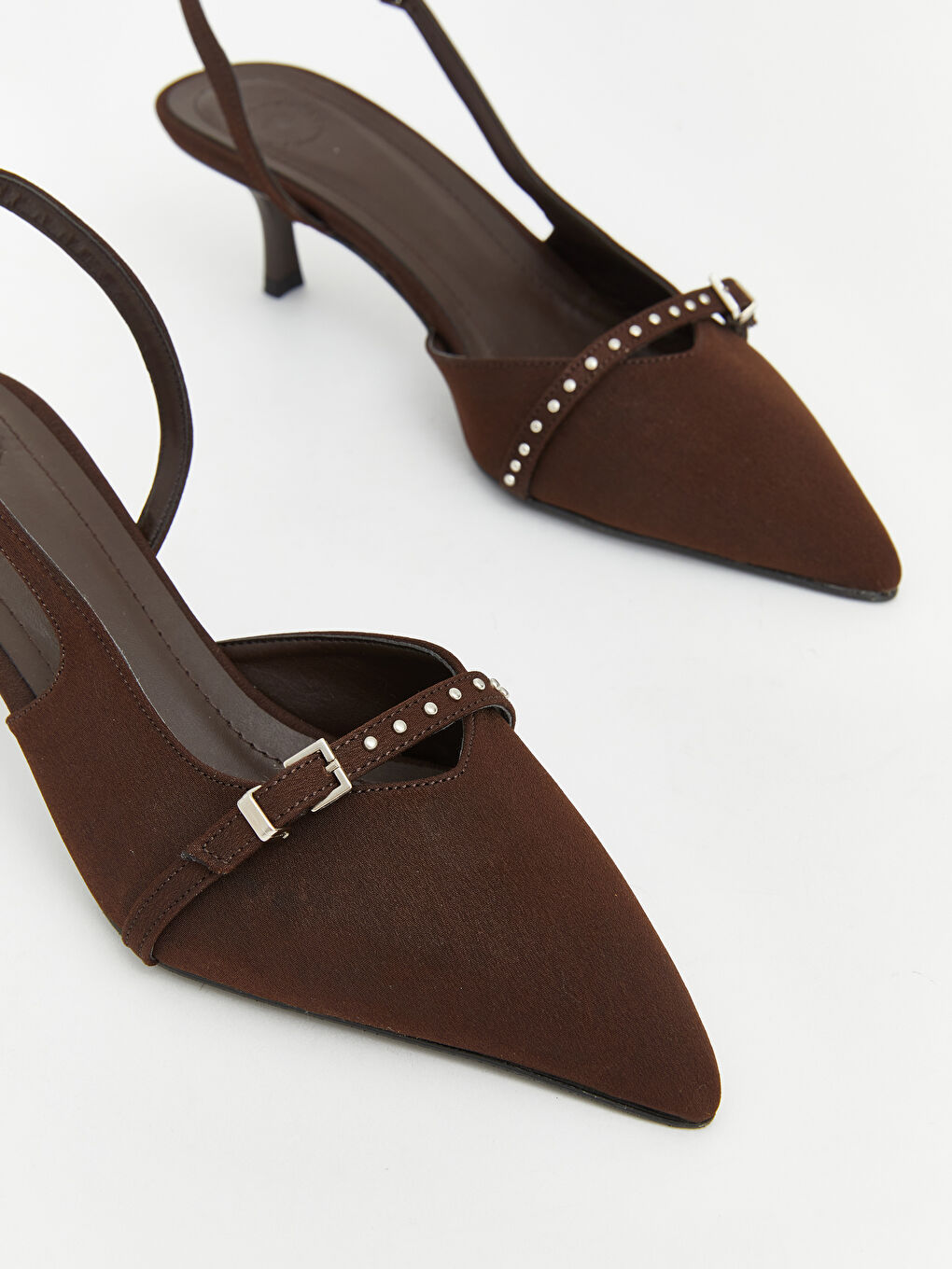 Kahverengi Sivri Burunlu Kadın Topuklu Ayakkabı-2