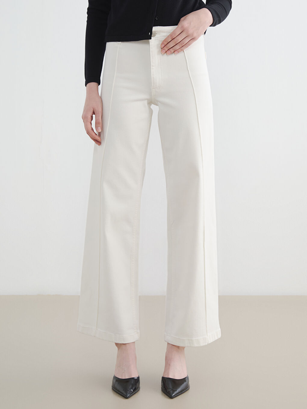 Wide Leg Women's Jeans-1