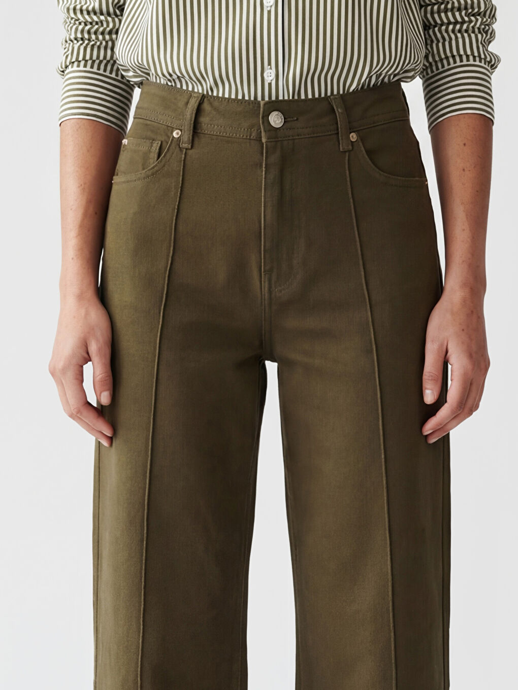 Wide Leg Women's Jeans-3