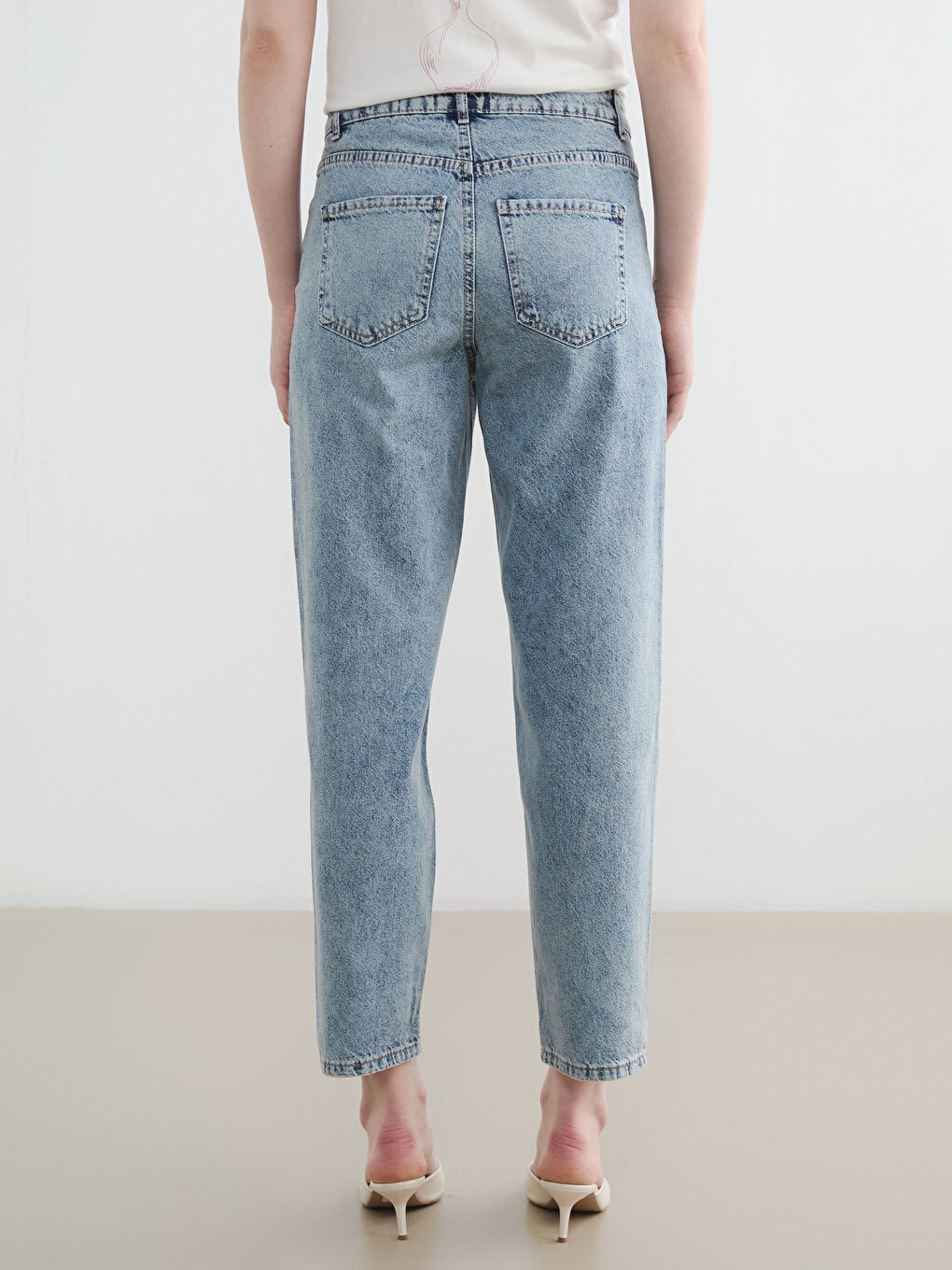 İndigo Boyfriend Fit Kadın Yırtık Jean Pantolon-3