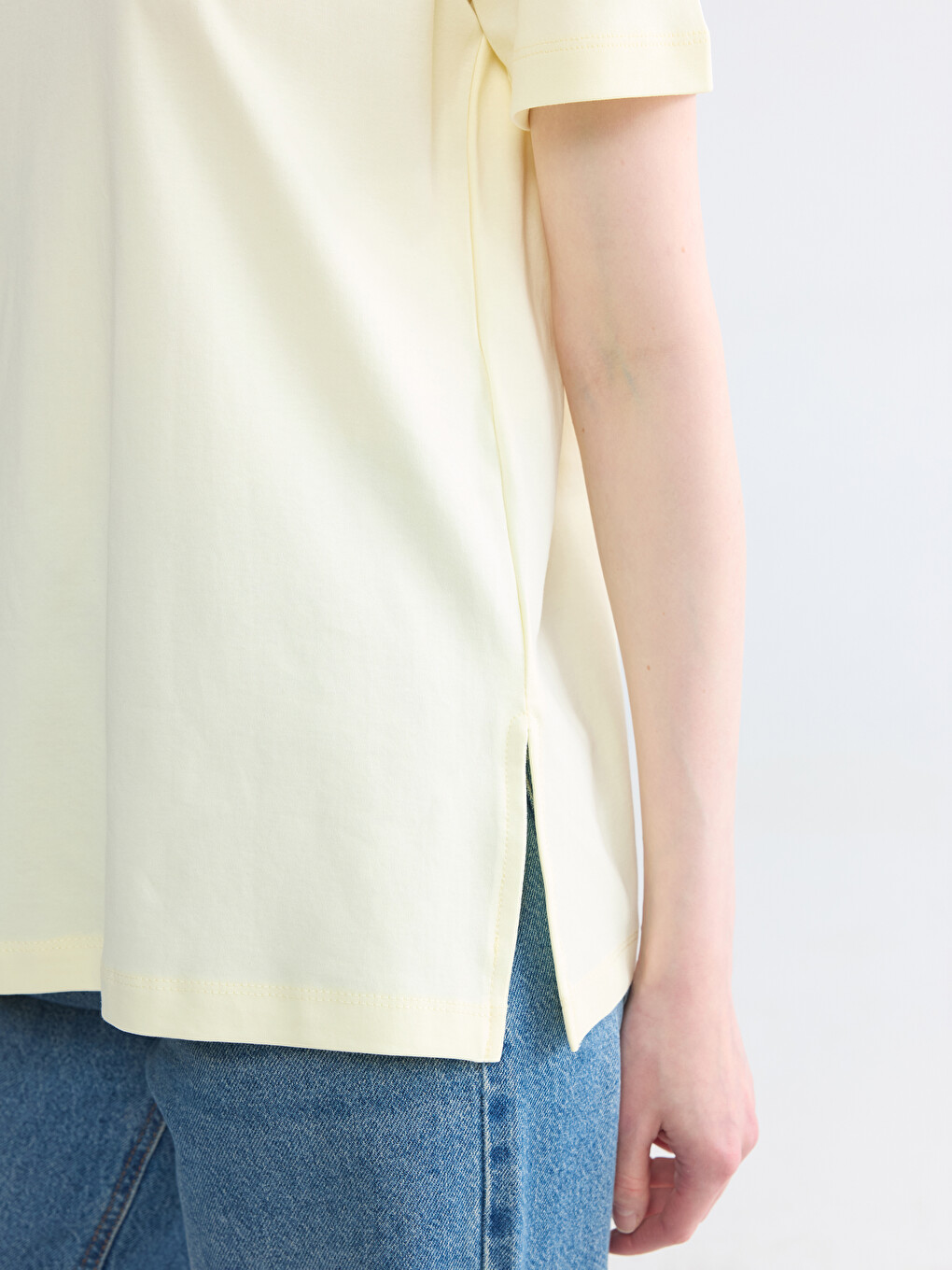 %100 Cotton Women's T-shirt-2