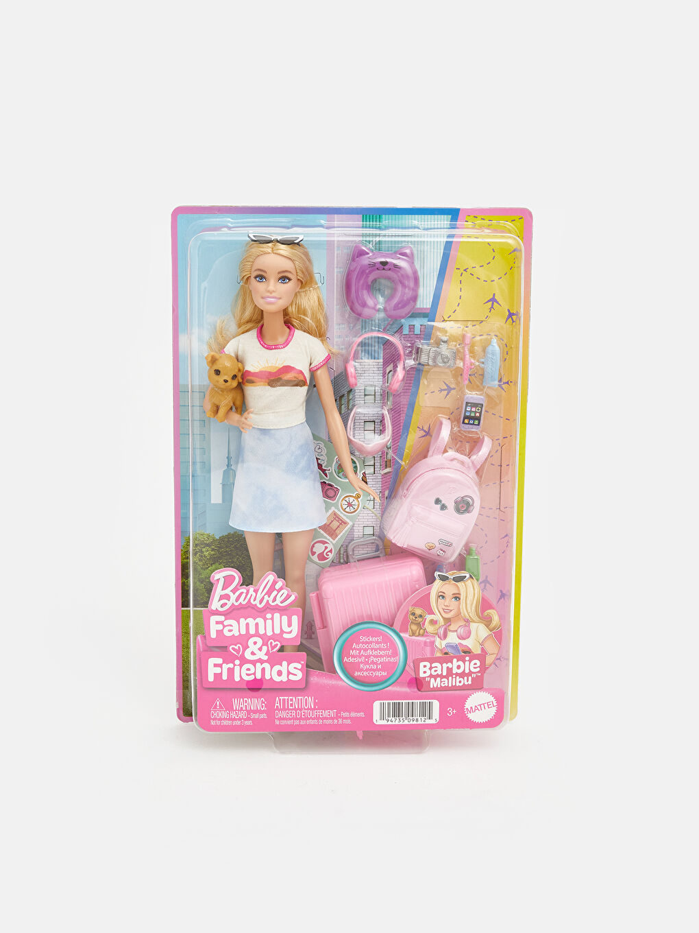 Barbie Seyahatte Bebeği ve Aksesuarları HJY18