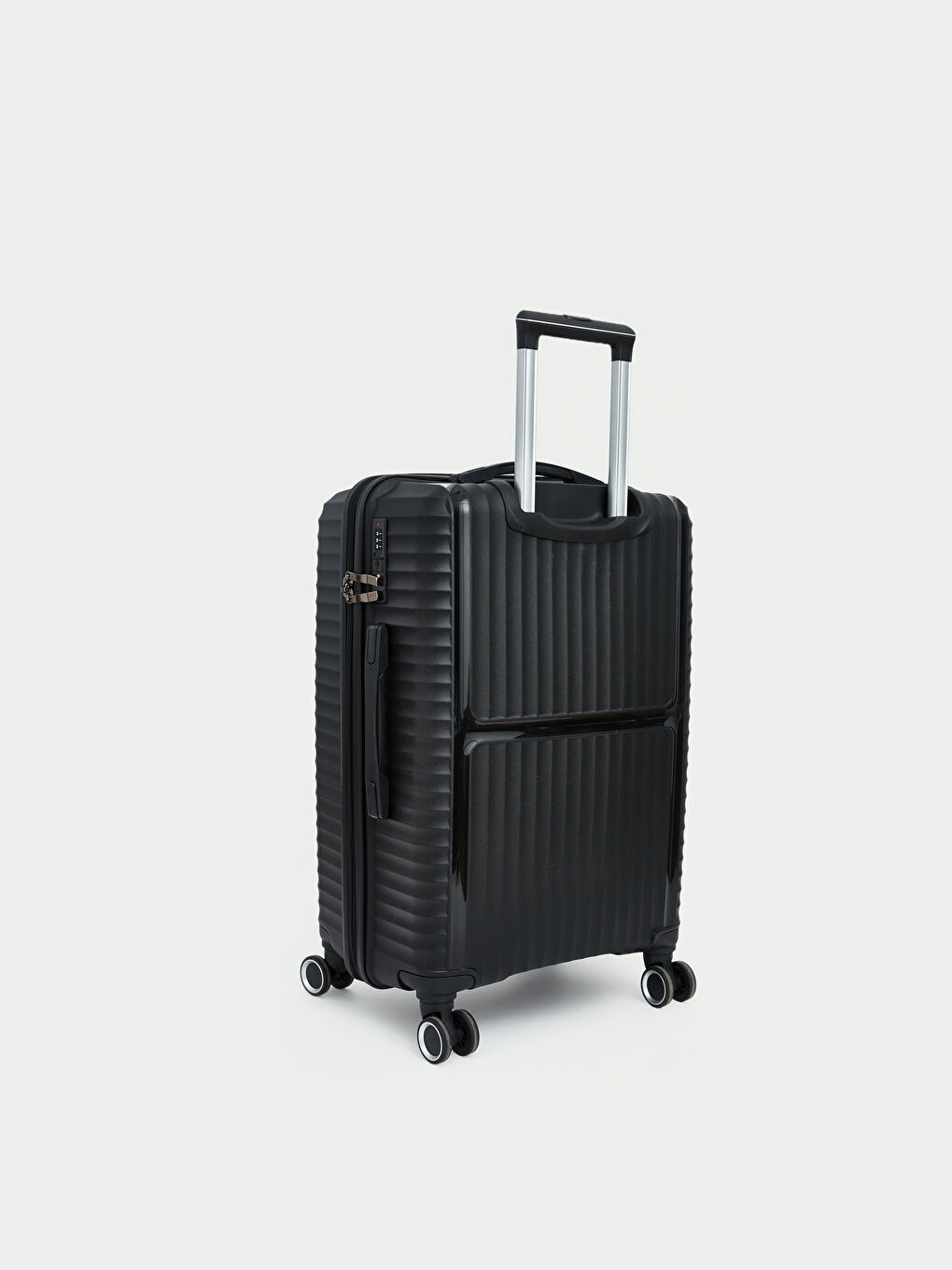 Siyah Kilit Detaylı Büyük Boy Valiz-1