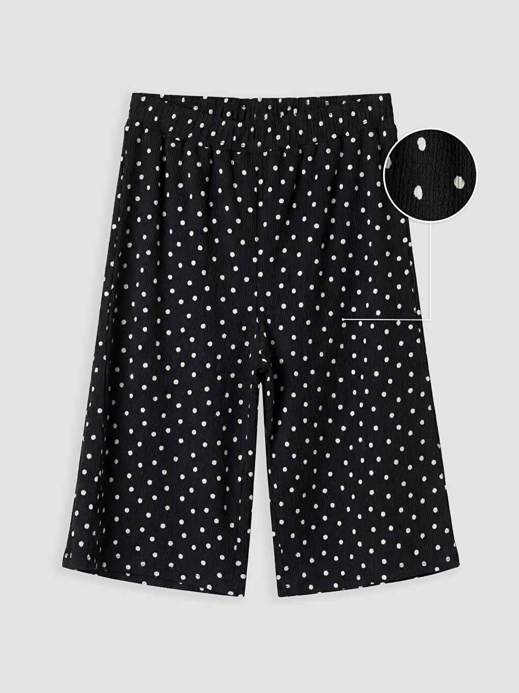 Siyah Kız Çocuk Puantiyeli Bermuda Şort