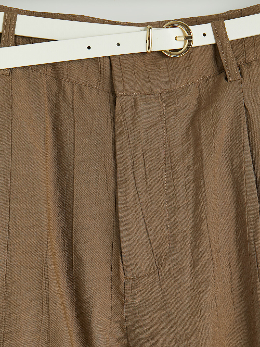 Belted Waist Women's Pleated Shorts-5