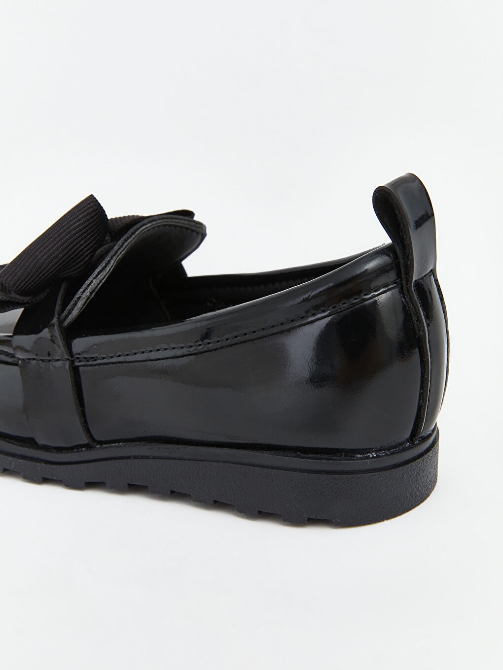 Siyah Deri Görünümlü Kız Bebek Babet -4