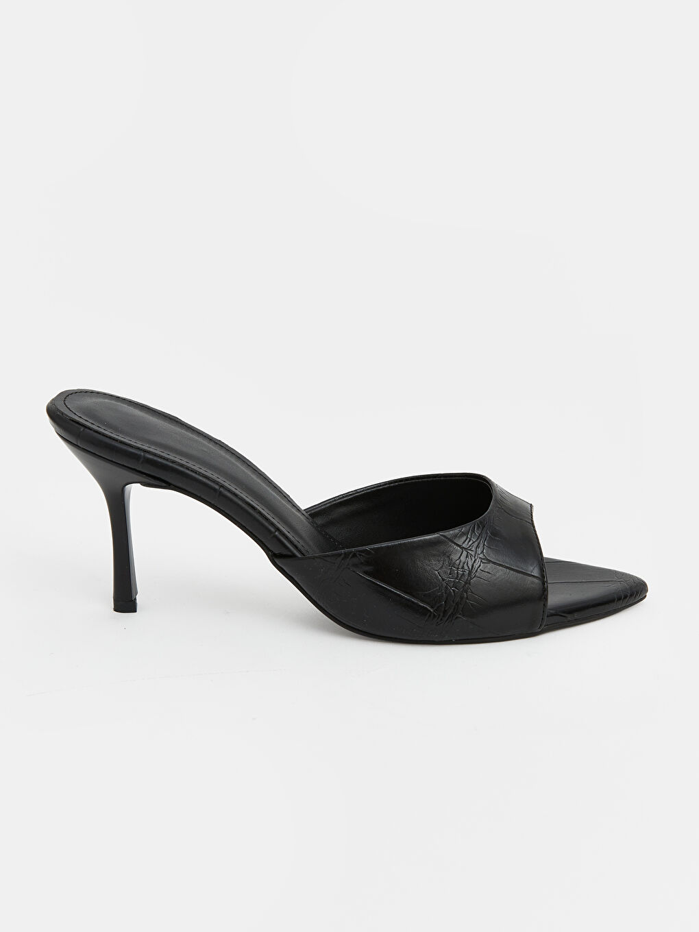 Siyah Sivri Burun Kadın Topuklu Ayakkabı-1