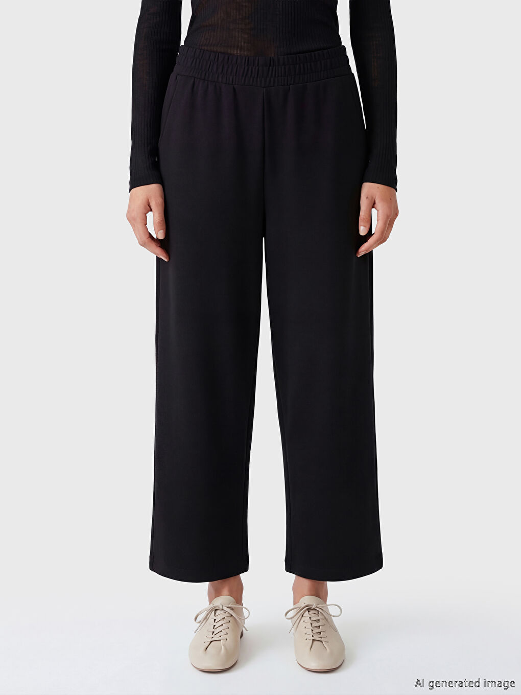 Siyah Beli Lastikli Kadın Eşofman Altı-1