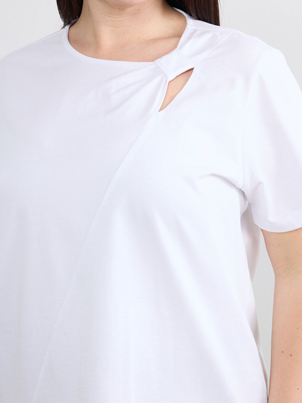 Beyaz Büyük Beden Kayık Yaka Dokulu Bluz-2