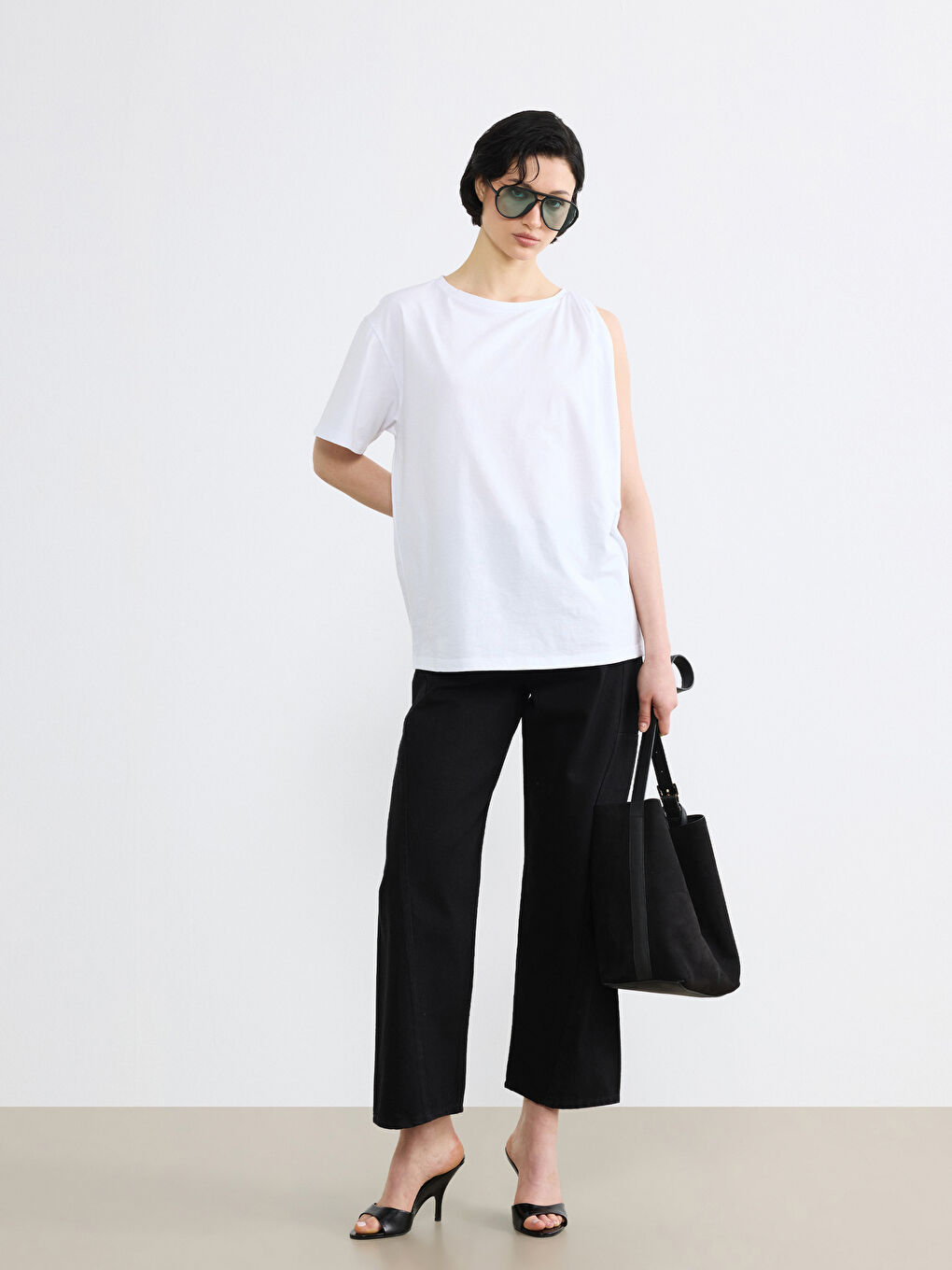 Beyaz Bisiklet Yaka Büzgülü Bluz-2