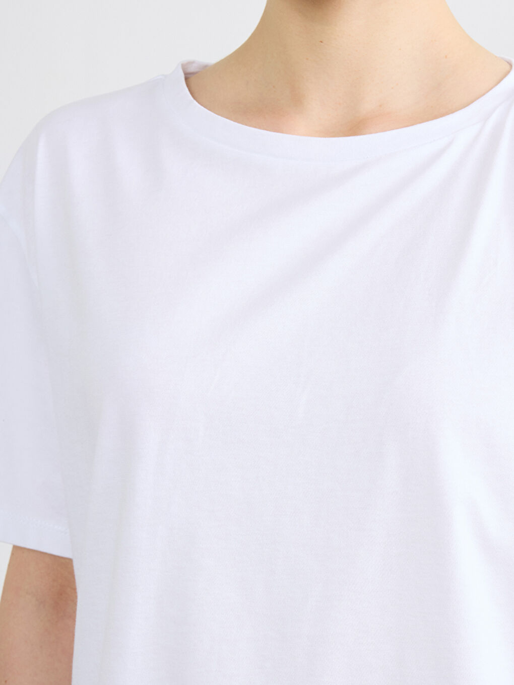 Beyaz Bisiklet Yaka Büzgülü Bluz-3