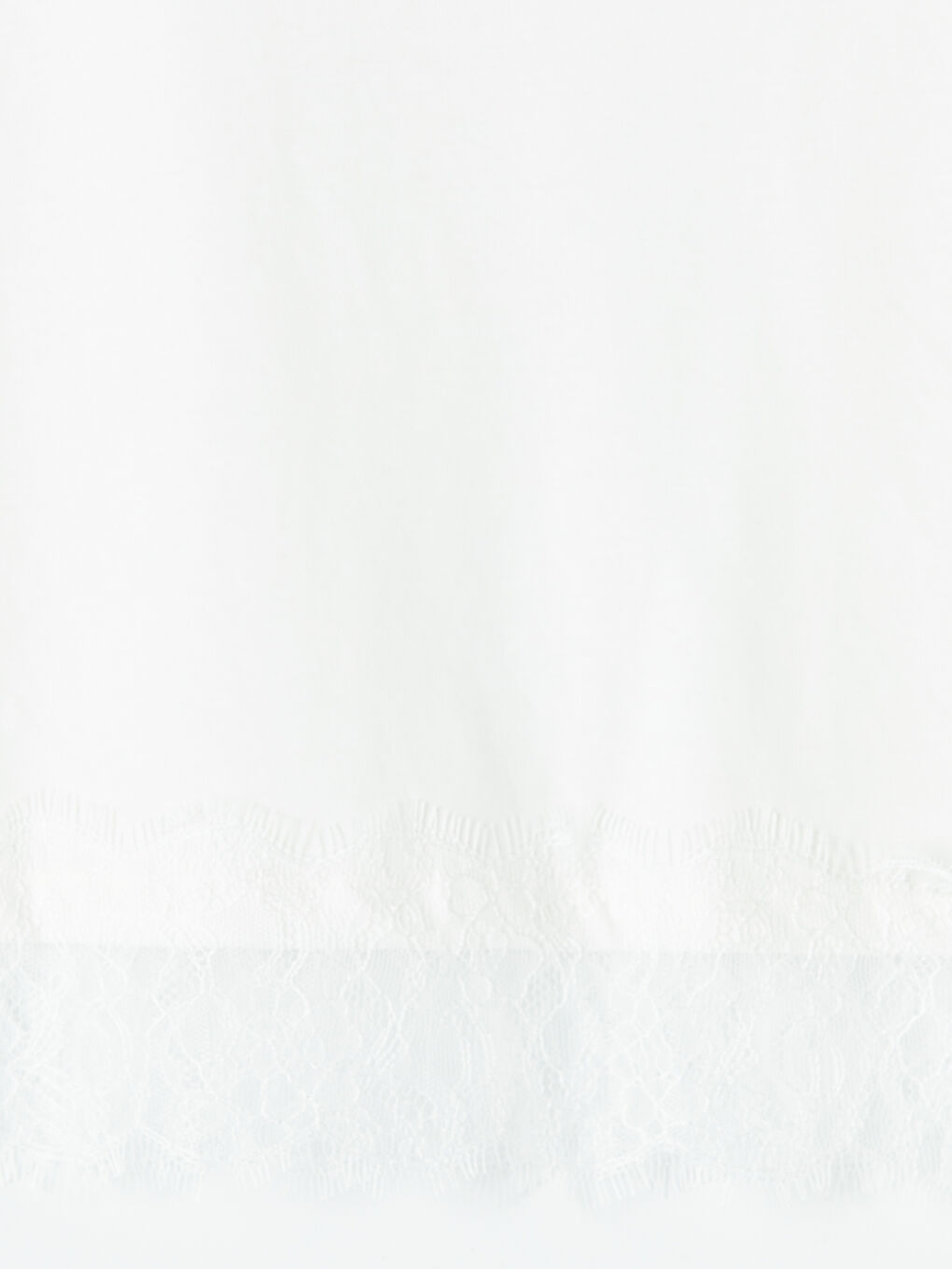 Beyaz Bisiklet Yaka Dantel Detaylı Bluz-2