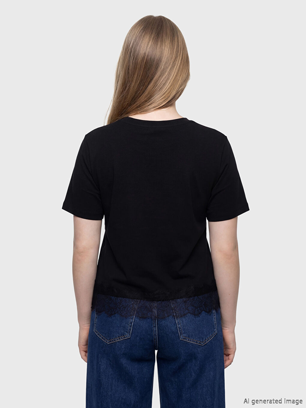 Siyah Bisiklet Yaka Dantel Detaylı Bluz-3