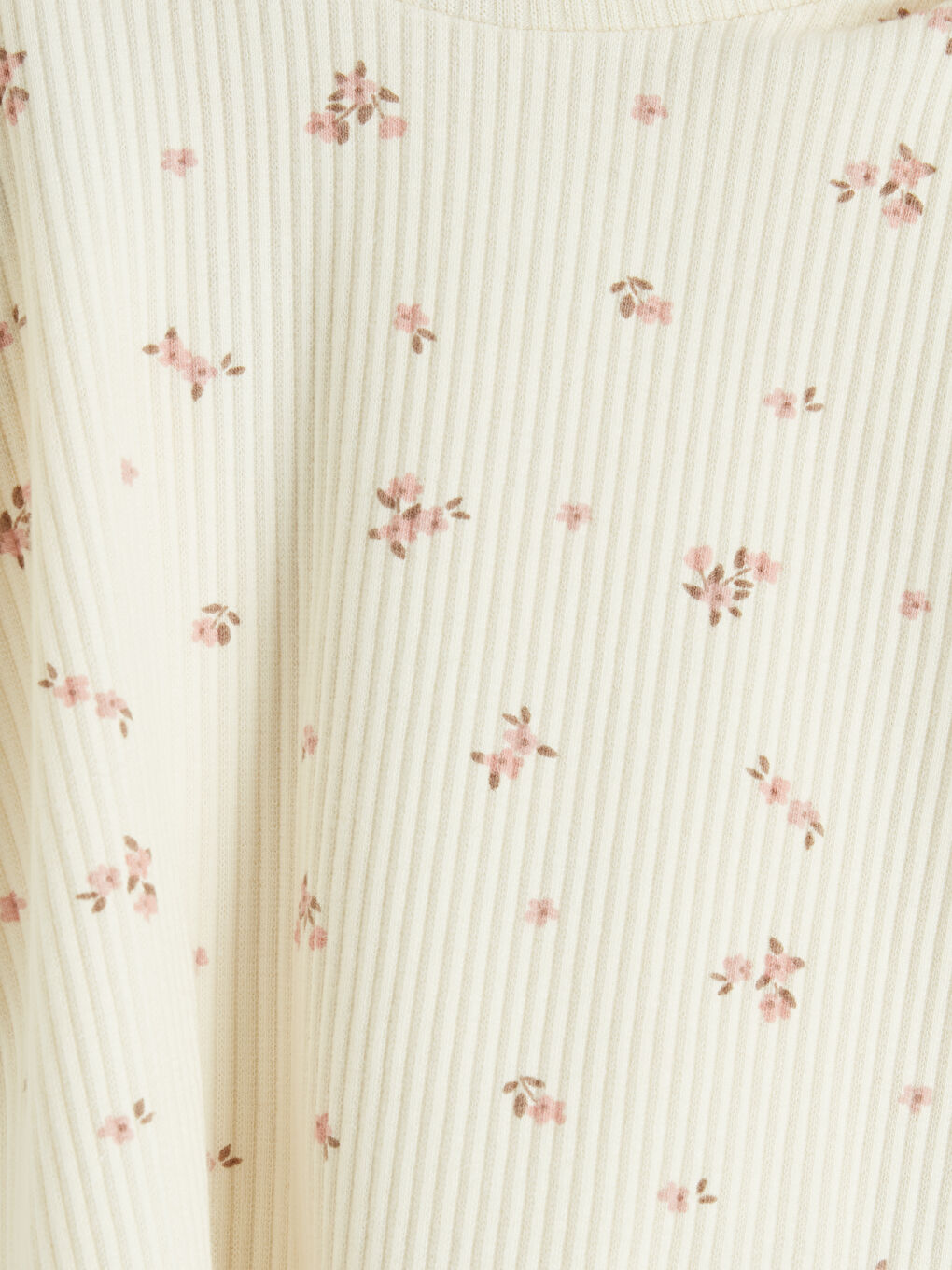 Ekru Çiçekli Kız Bebek Tişört ve Şort-3