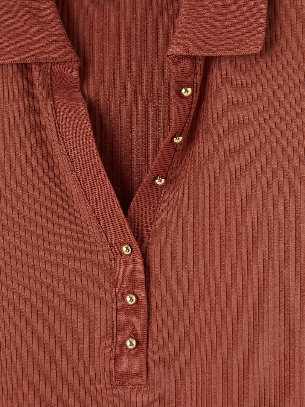 Kahverengi Polo Yaka Kadın Tişört-2