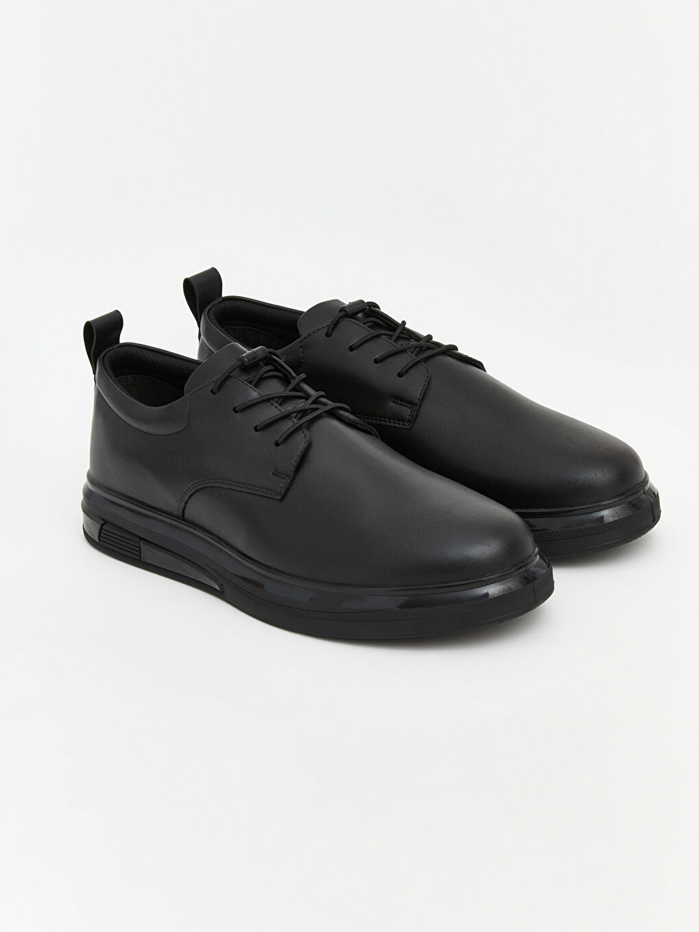 Siyah Deri Görünümlü Erkek Spor Ayakkabı