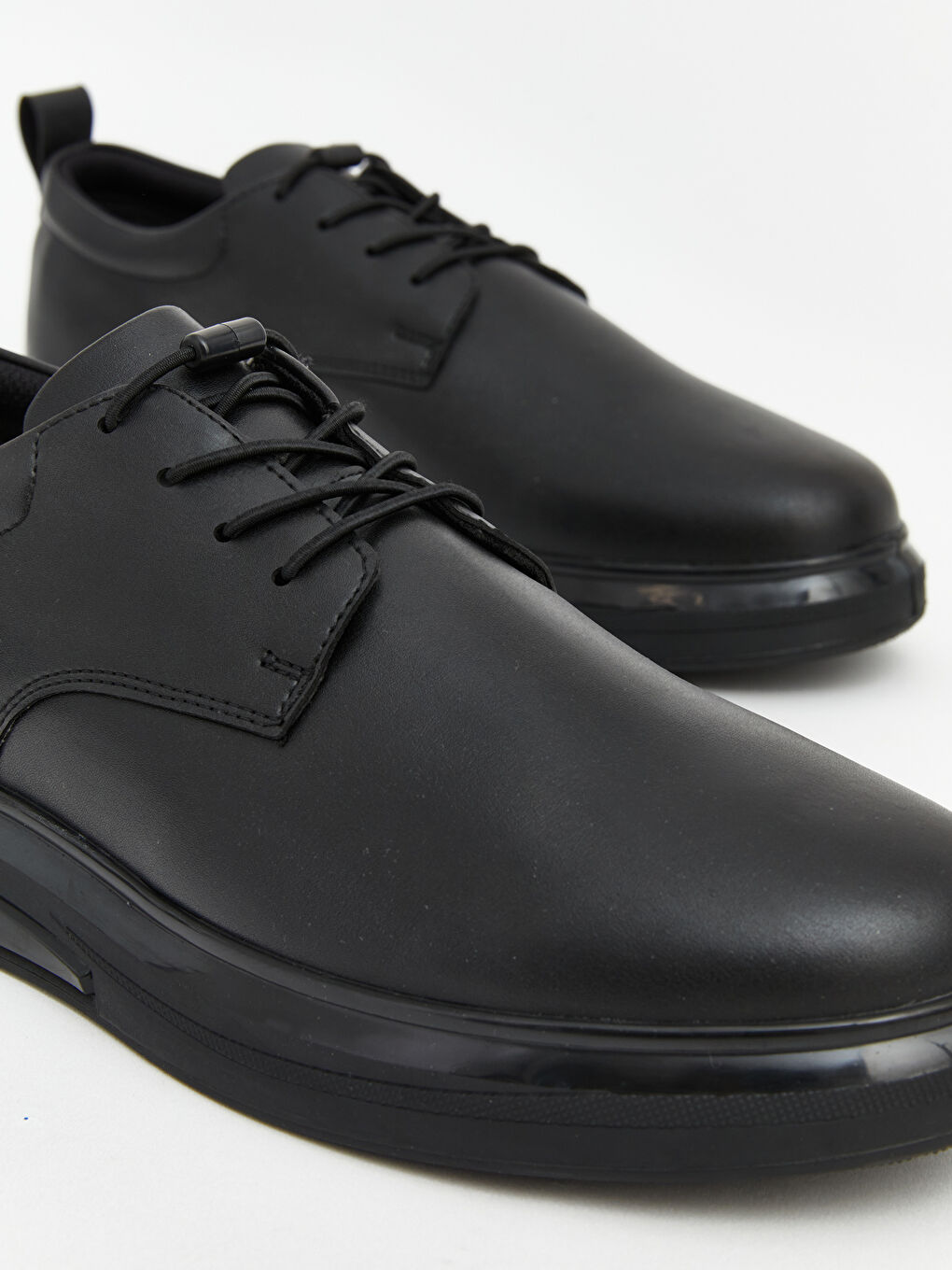 Siyah Deri Görünümlü Erkek Spor Ayakkabı-2