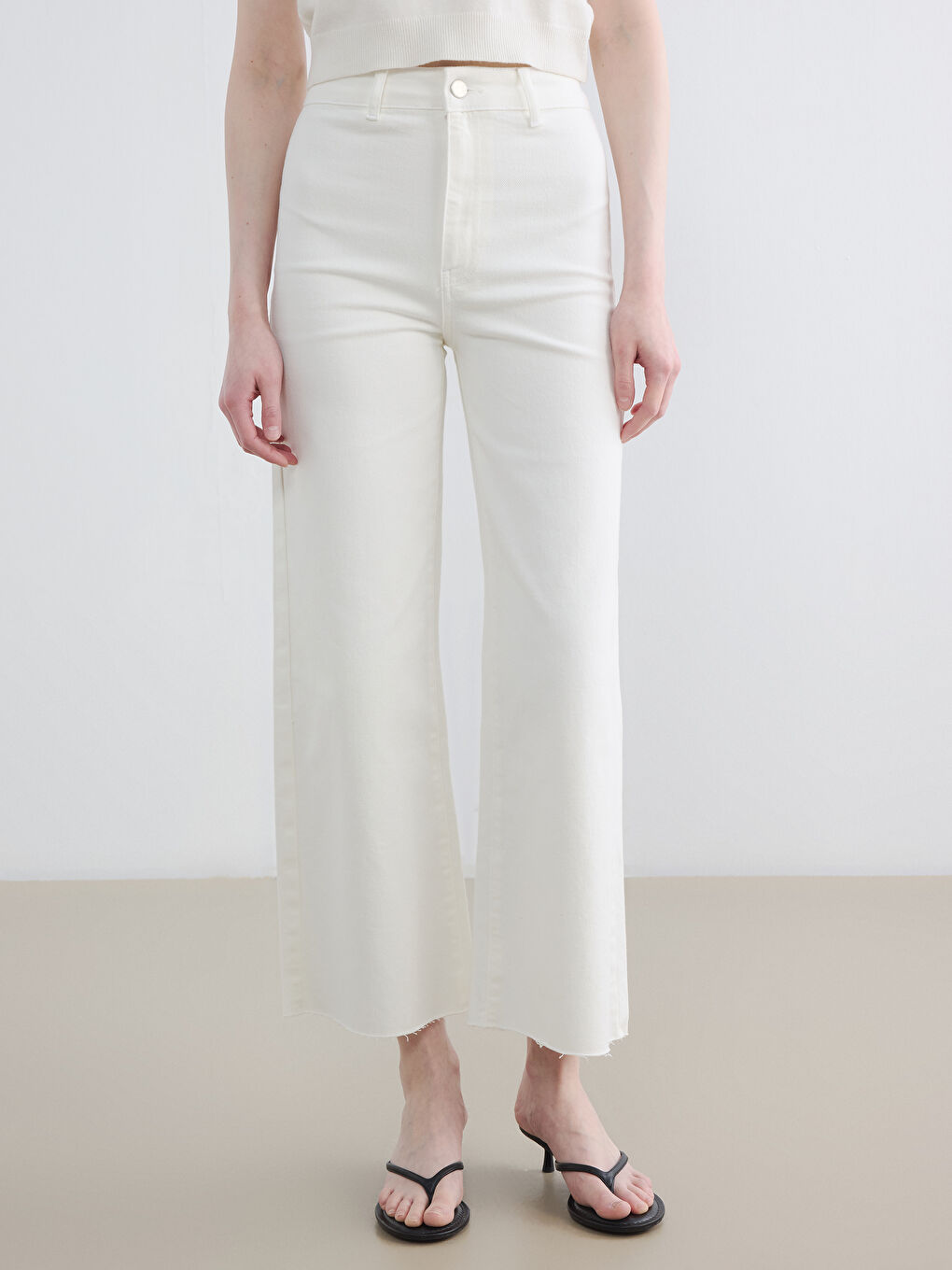 Ekru Yüksek Bel Wideleg Kadın Jean Pantolon-1