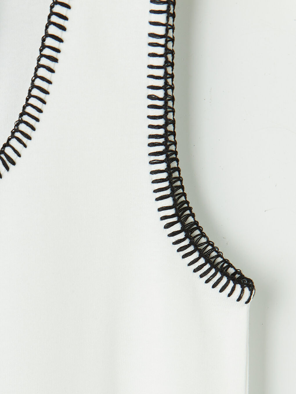 Beyaz U Yaka Kadın Atlet-2