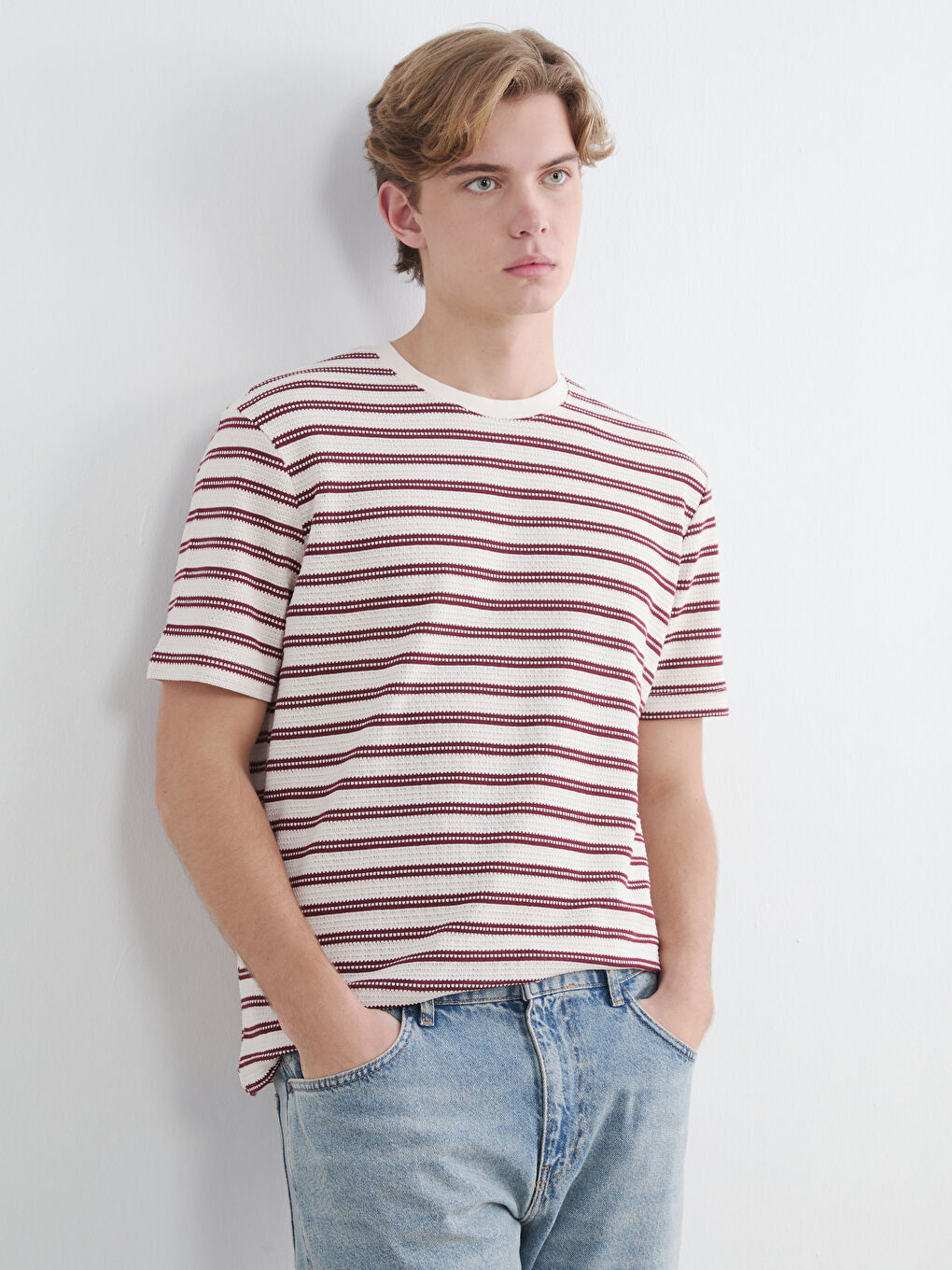 Ekru  Bisiklet Yaka Çizgili Triko Erkek Tişört
