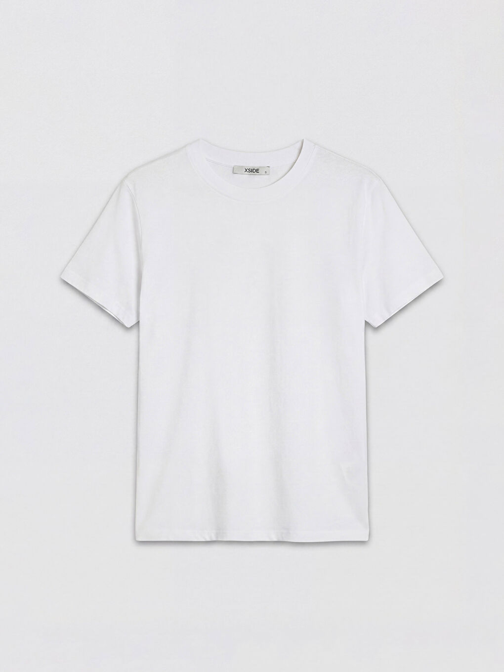 Beyaz Bisiklet Yaka Kadın Tişört