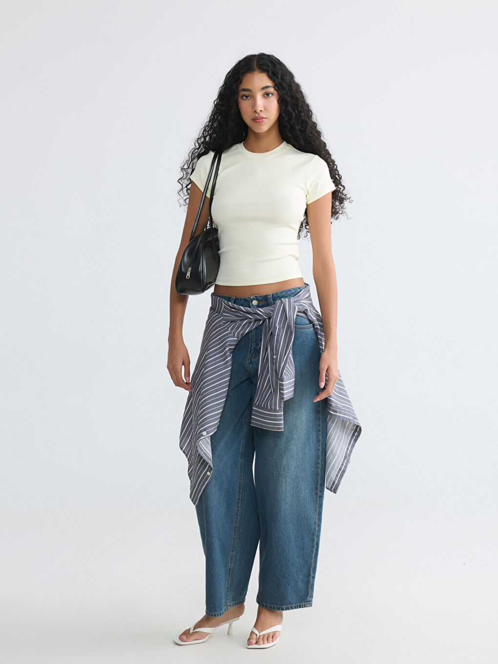 Sarı Bisiklet Yaka Kadın Tişört-1