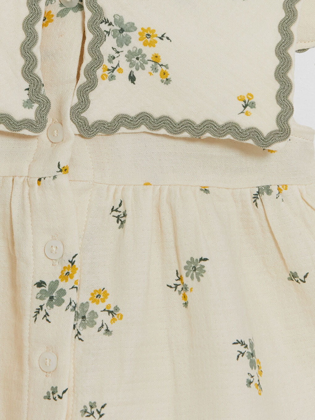 Ekru Bebe Yaka Çiçekli Kız Bebek Müslin Elbise-2