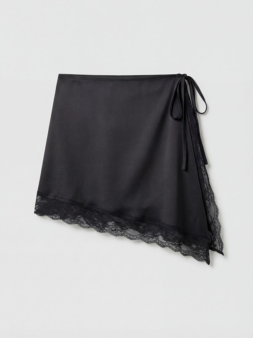 Siyah Dantelli Kadın Bandana