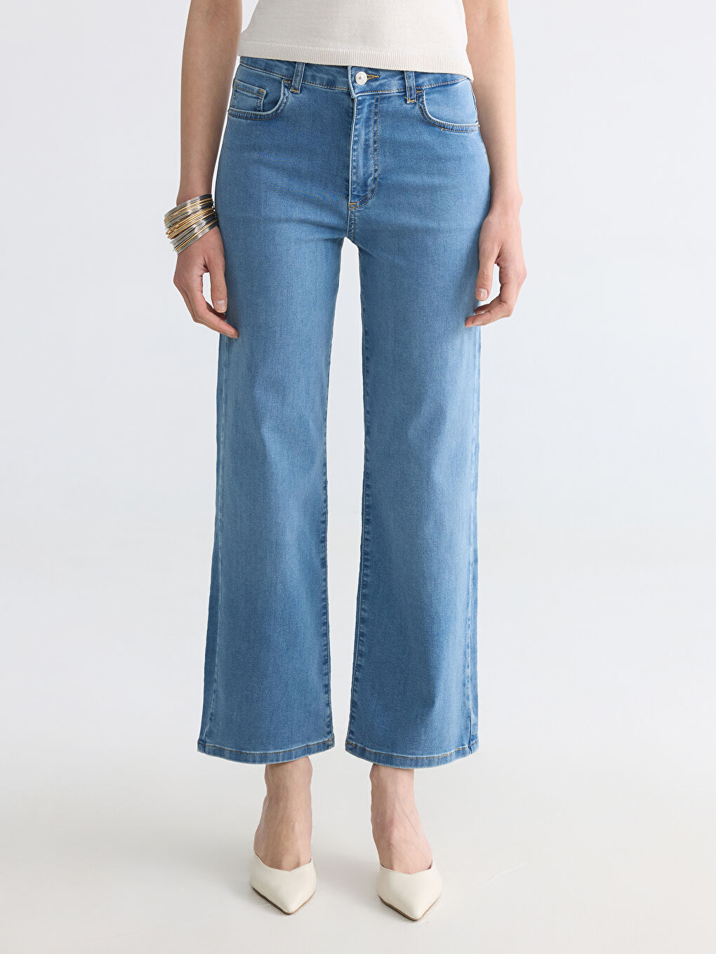 High Waisted Straight Fit Women's Jeans-1