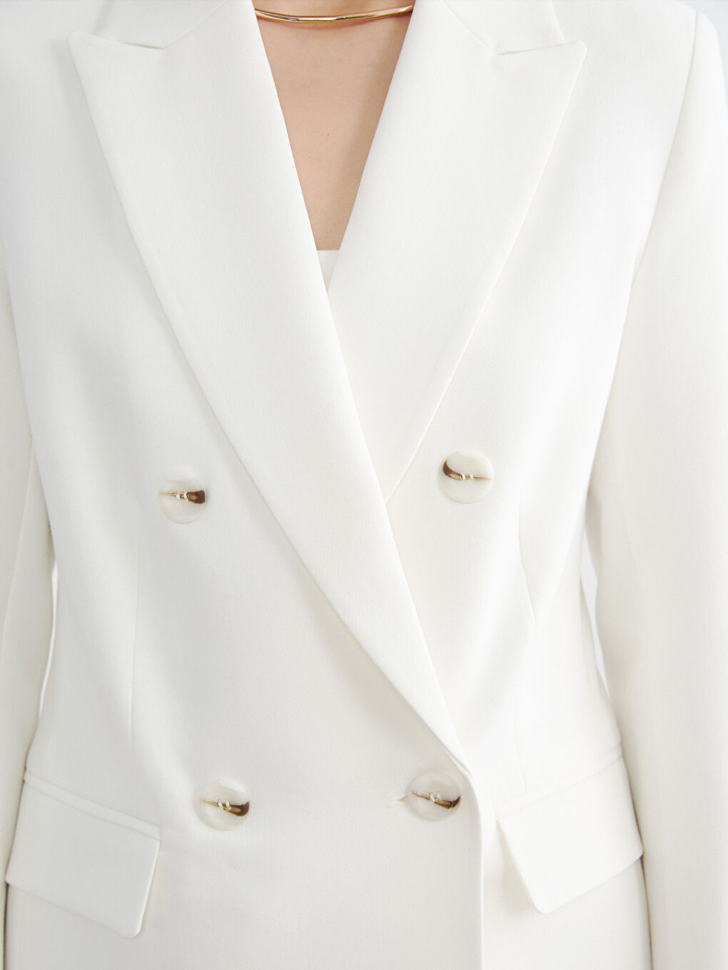 Beyaz Kruvaze Yaka Kadın Blazer Ceket-2