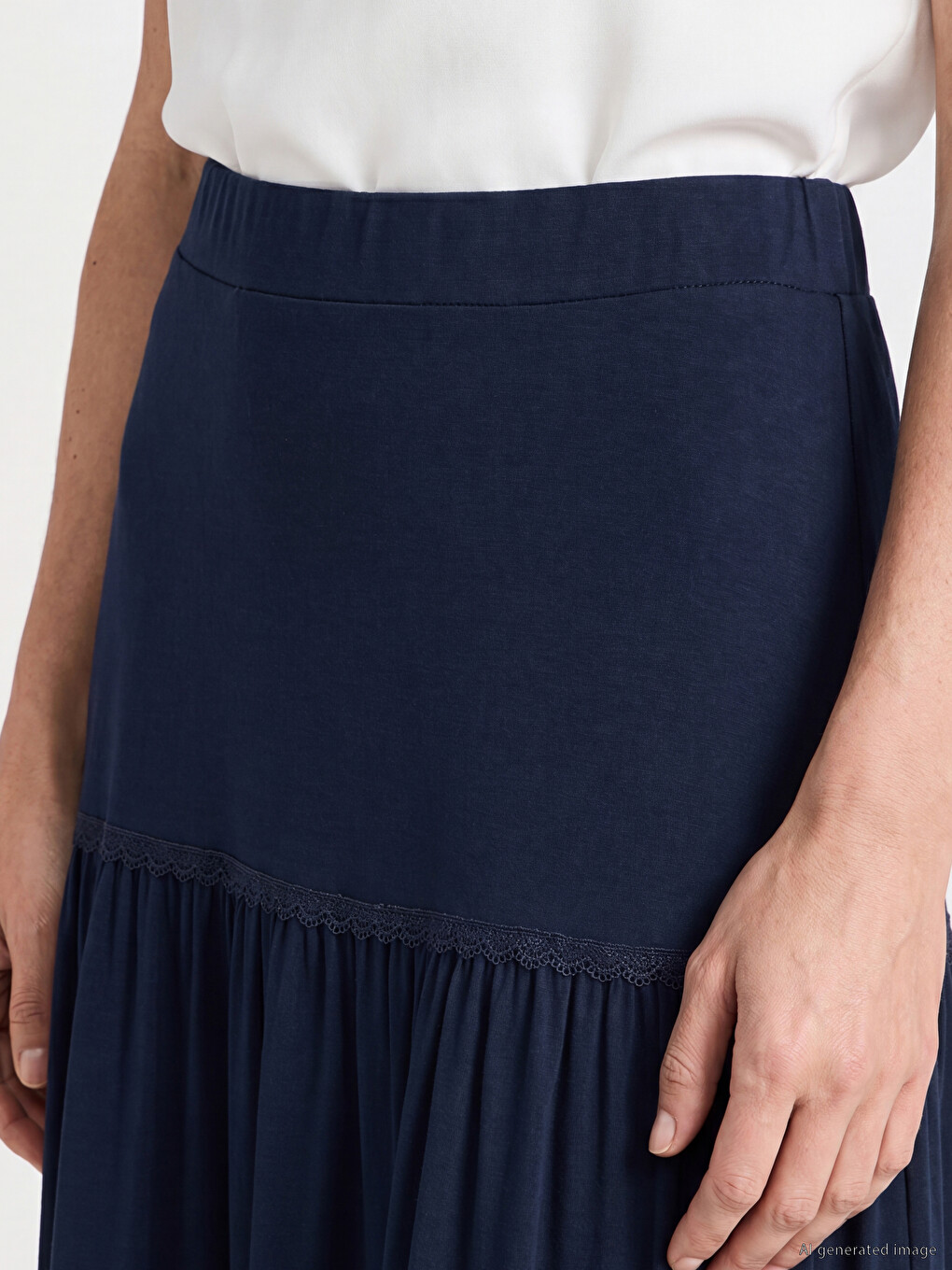 Elastic Waist Lace Detailed Layered Skirt-2