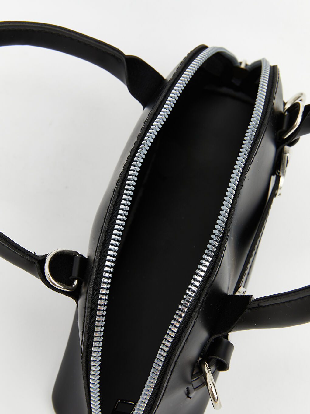 Siyah Deri Görünümlü Kadın Omuz Çantası-3